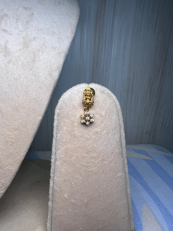 Minimal gold and diamond set