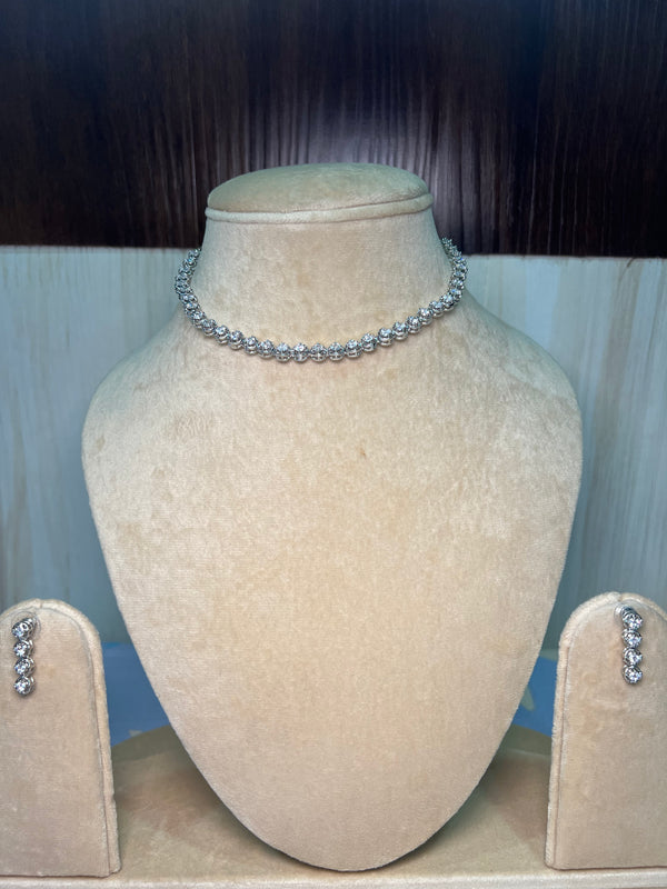 Round white stone necklace