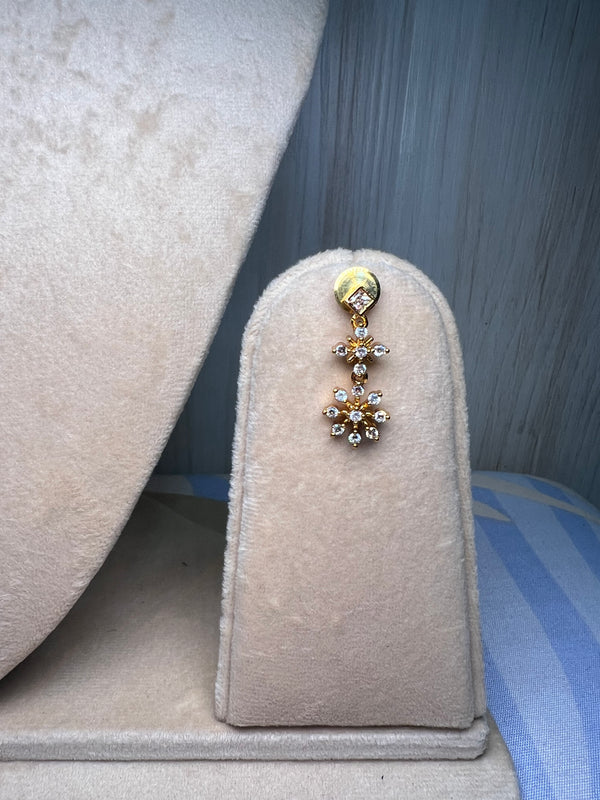 Minimal simple golden diamond set